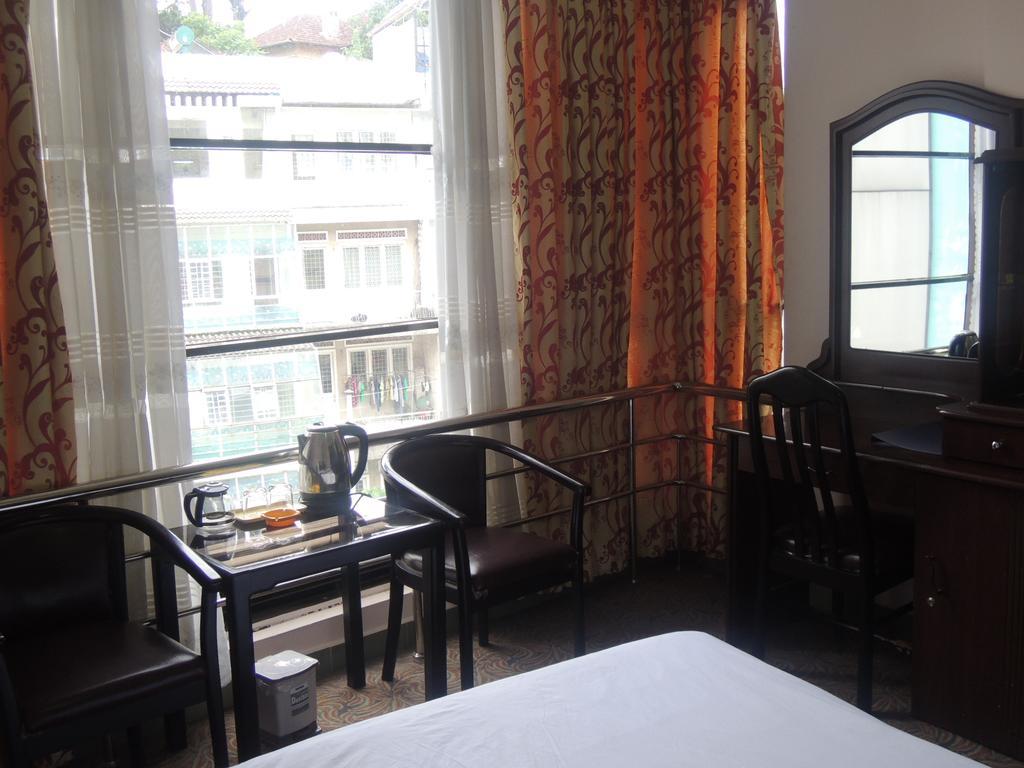 Hotel Y Lan Đà Lạt Exterior foto